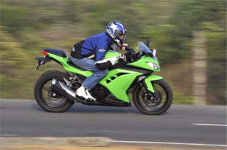 Kawasaki Ninja 300 review, test ride and video
